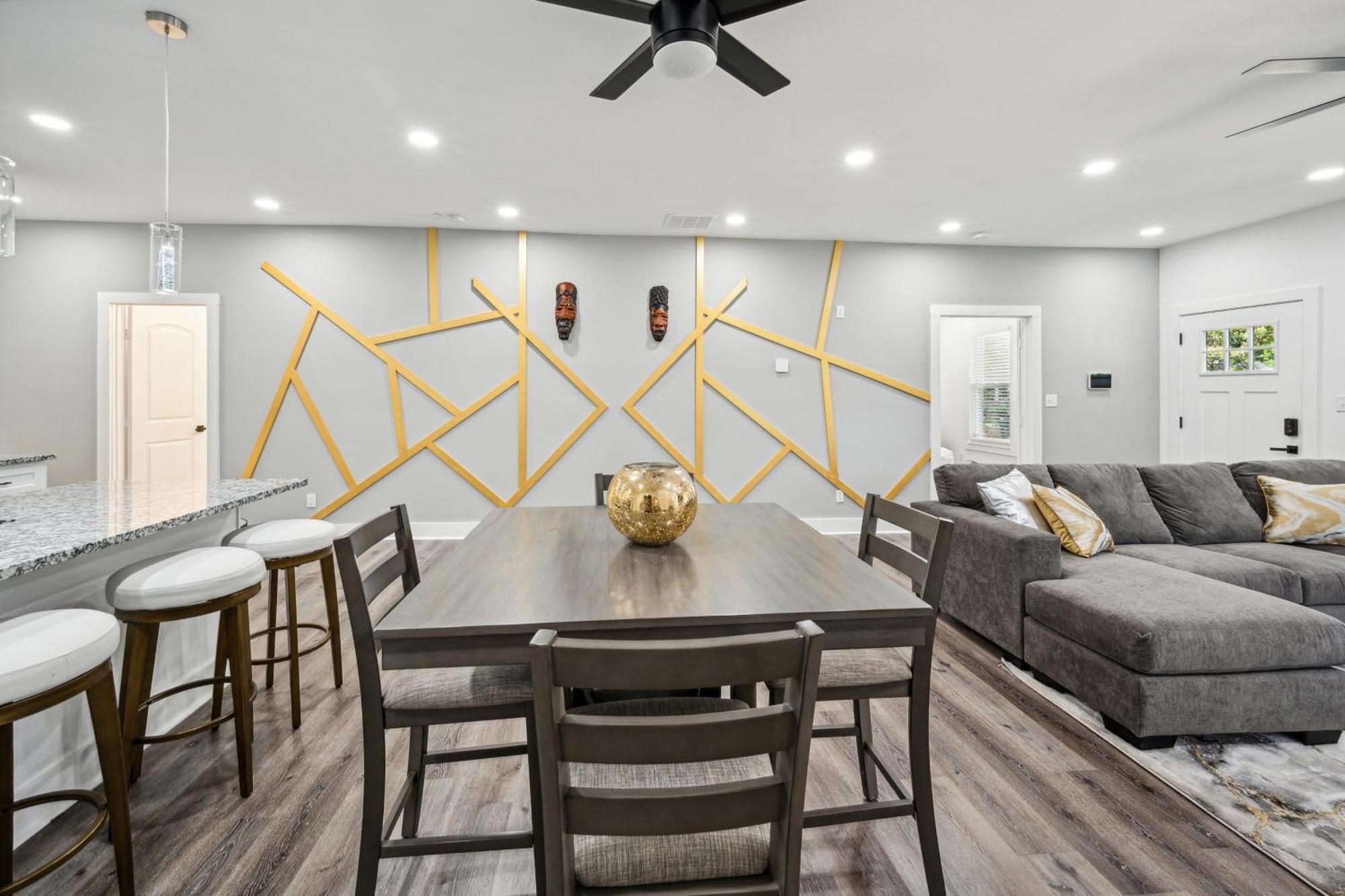 Centrally Located Home In Atlanta-10 Mins From Ga Aquarium, Mercedes Benz Stadium, & Much More Экстерьер фото
