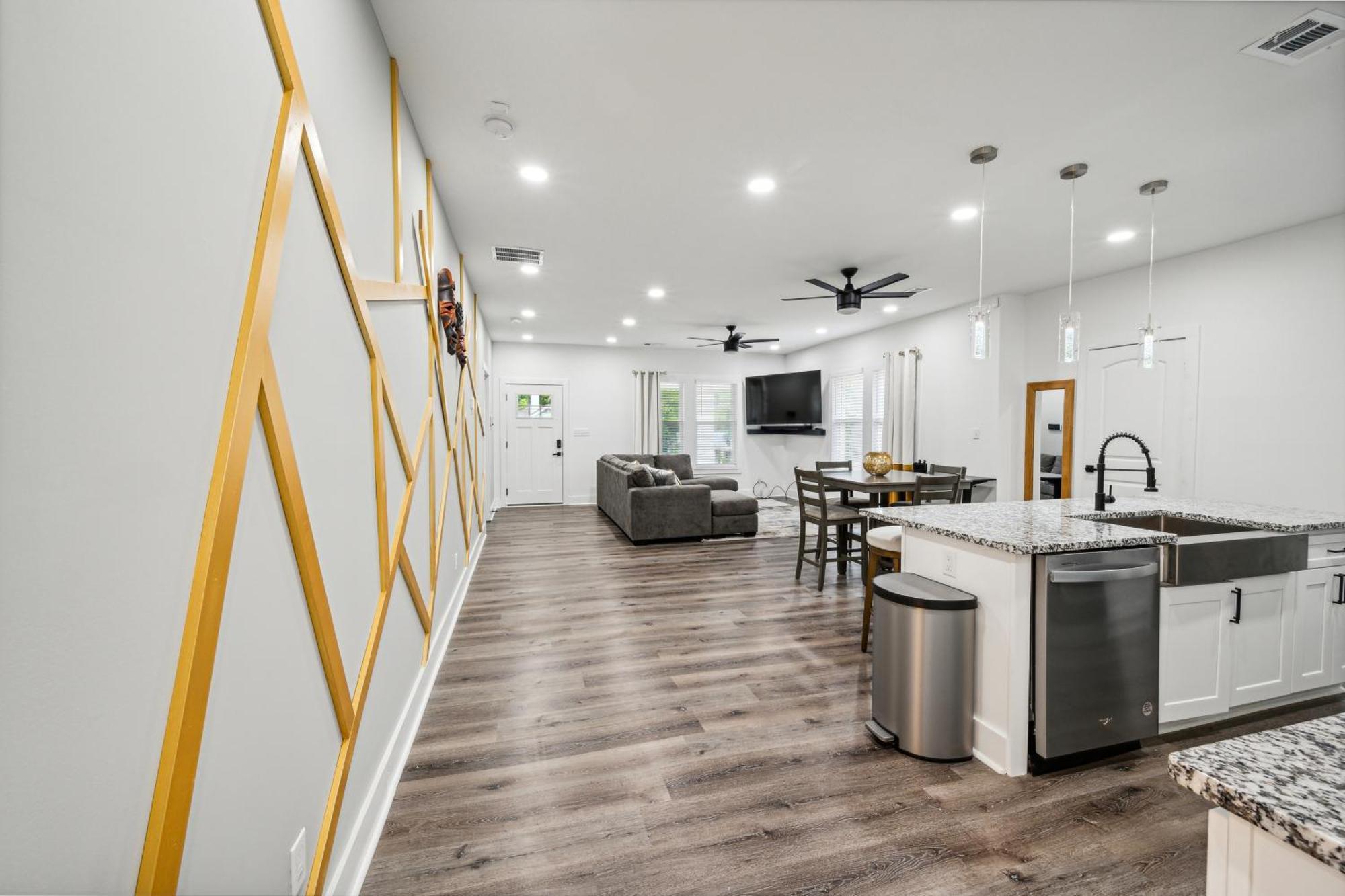 Centrally Located Home In Atlanta-10 Mins From Ga Aquarium, Mercedes Benz Stadium, & Much More Экстерьер фото